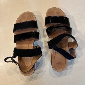 UGG flatform sandals - black 9